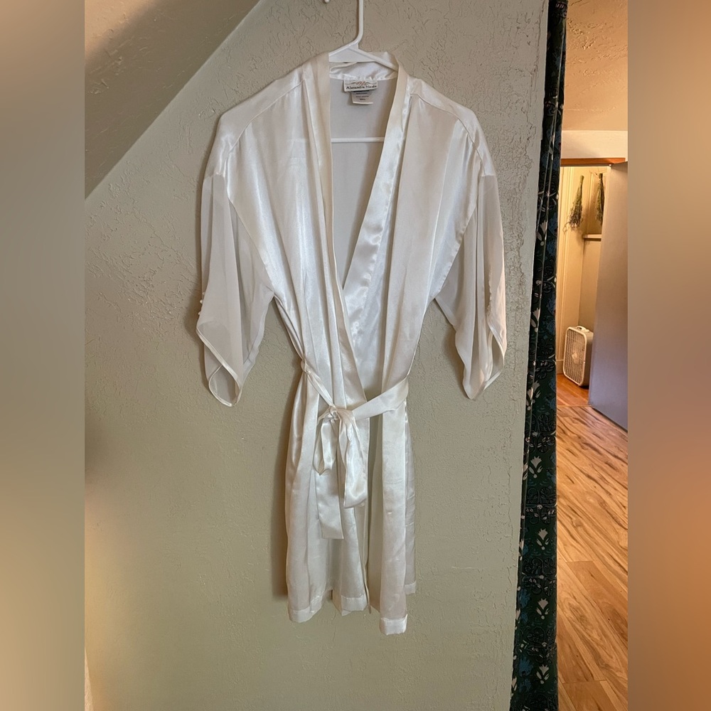 Vintage Bridal Robe